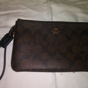 Brand new coach clutch